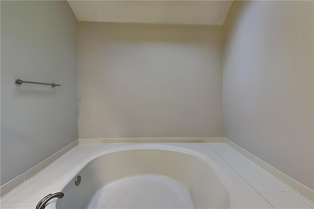 1302 Milstead Trace Ne Property Photo 11