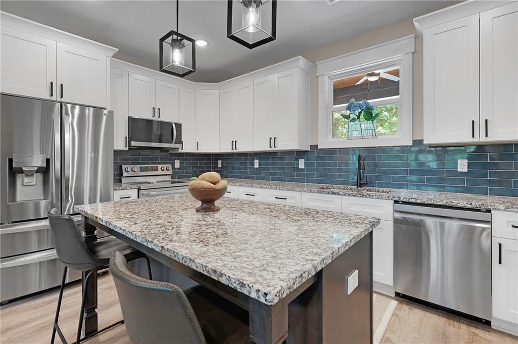 1390 Foxhound Trail Ne Property Photo 13