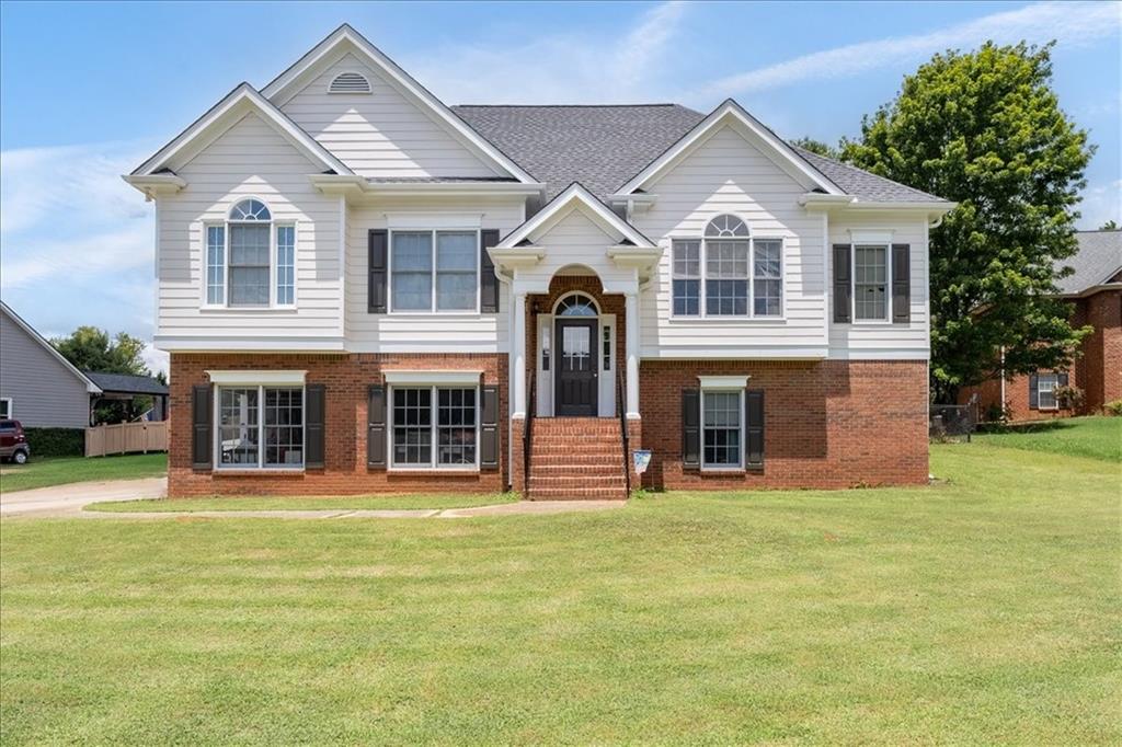 16 Berkshire Drive NW