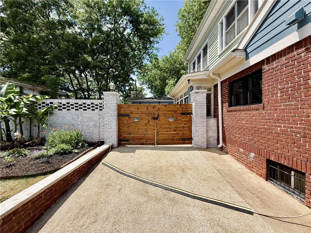 250 Sunset Avenue Nw Property Photo 5