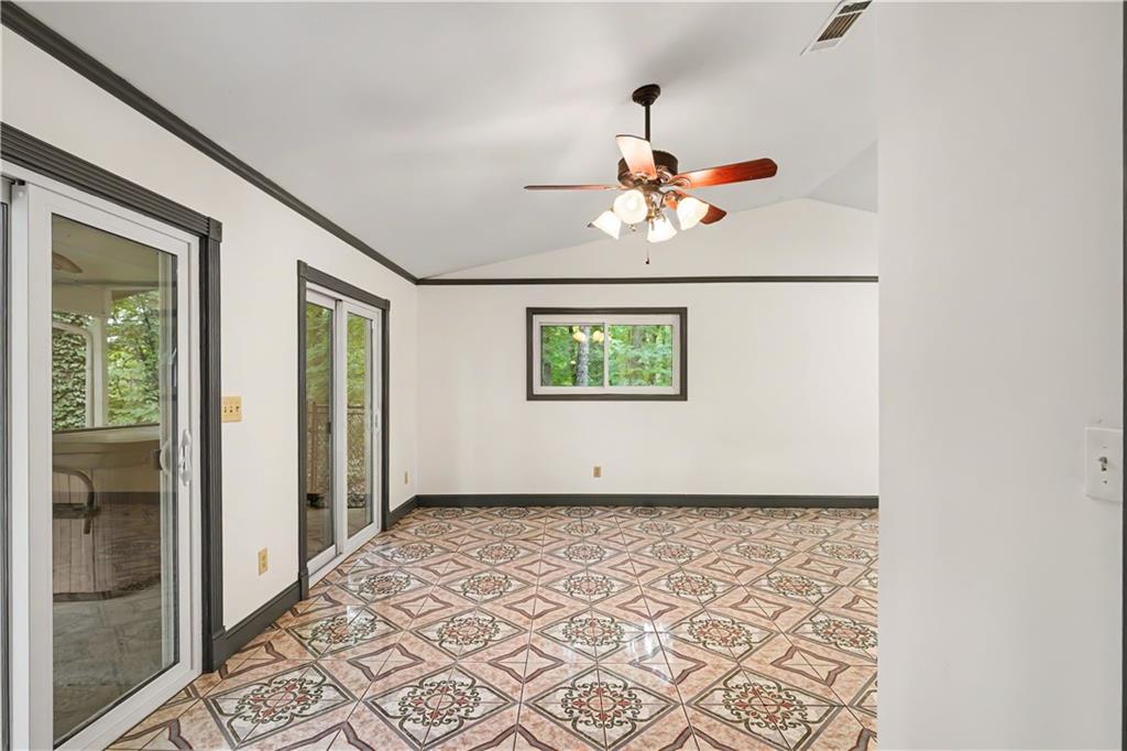 2188 Highway 36 E Property Photo 7