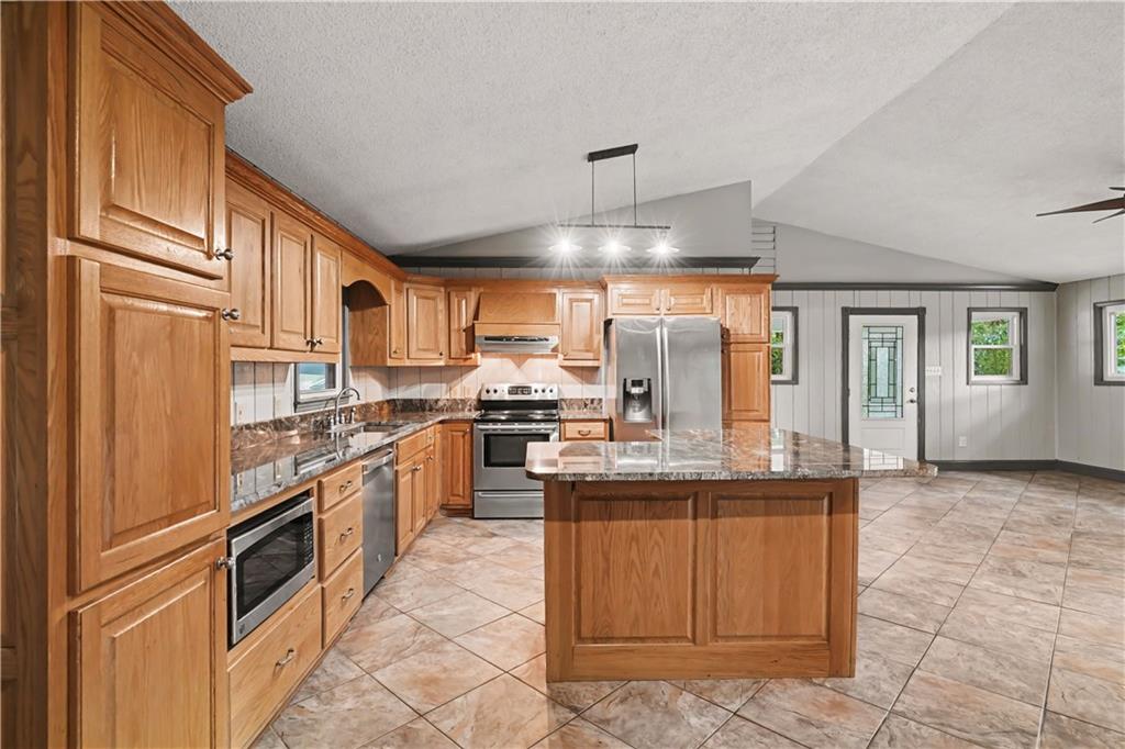 2188 Highway 36 E Property Photo 18