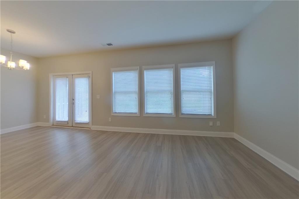 7799690 Property Photo 3