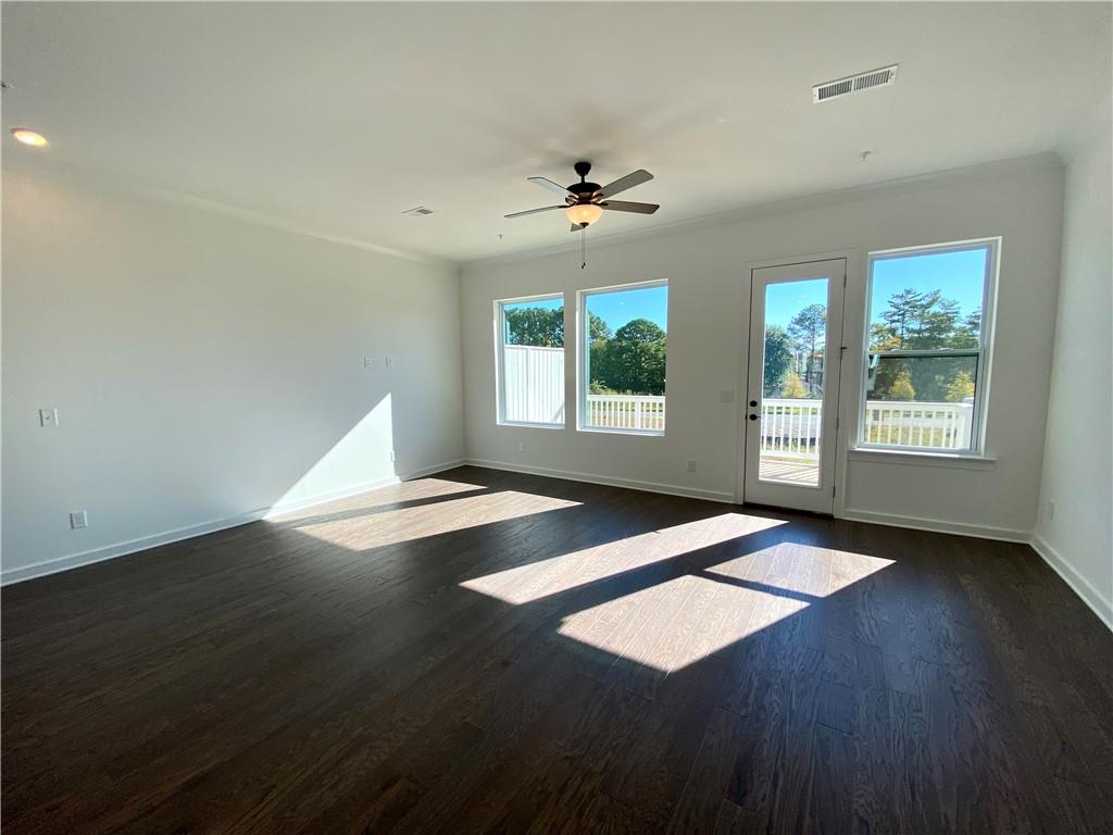 435 Ashbury Drive Property Photo 7