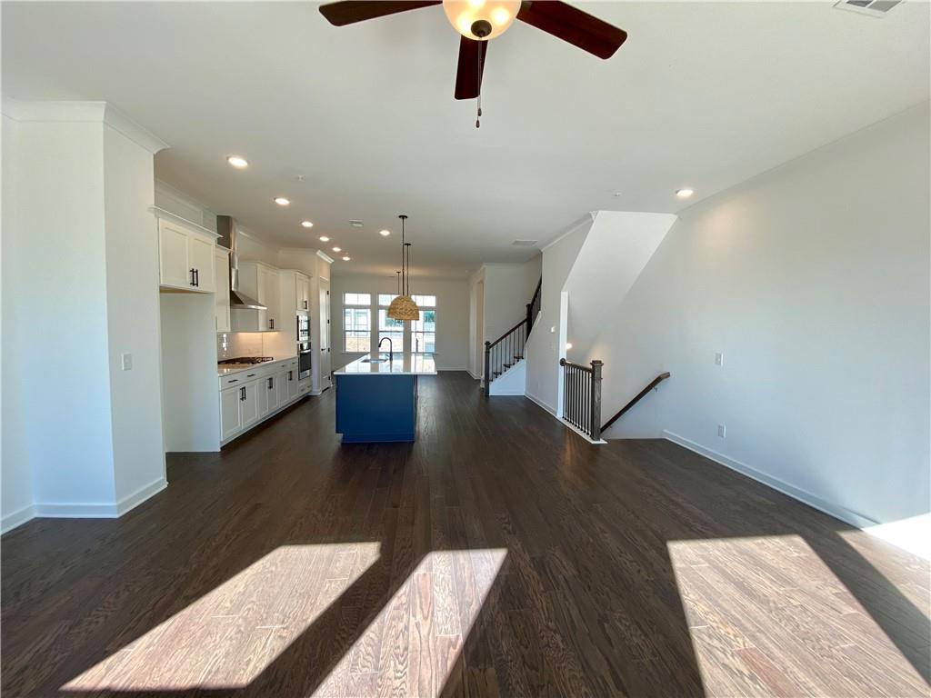 435 Ashbury Drive Property Photo 12