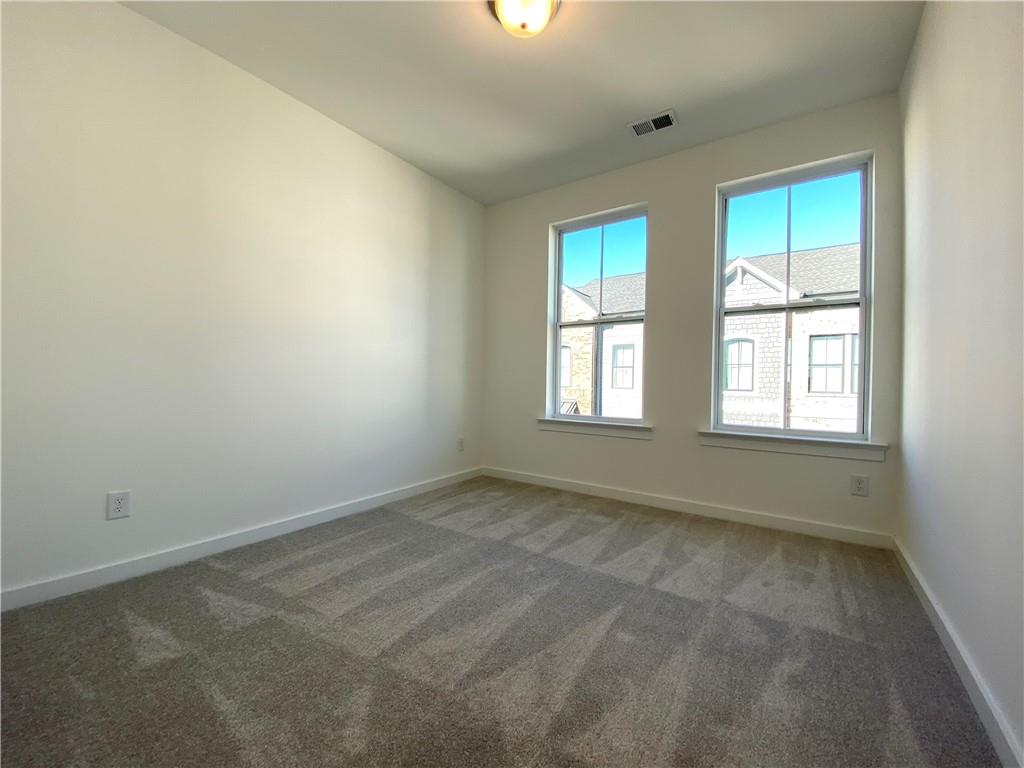 435 Ashbury Drive Property Photo 18