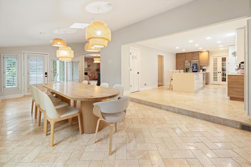 425 Red Jacket Way Property Photo 1
