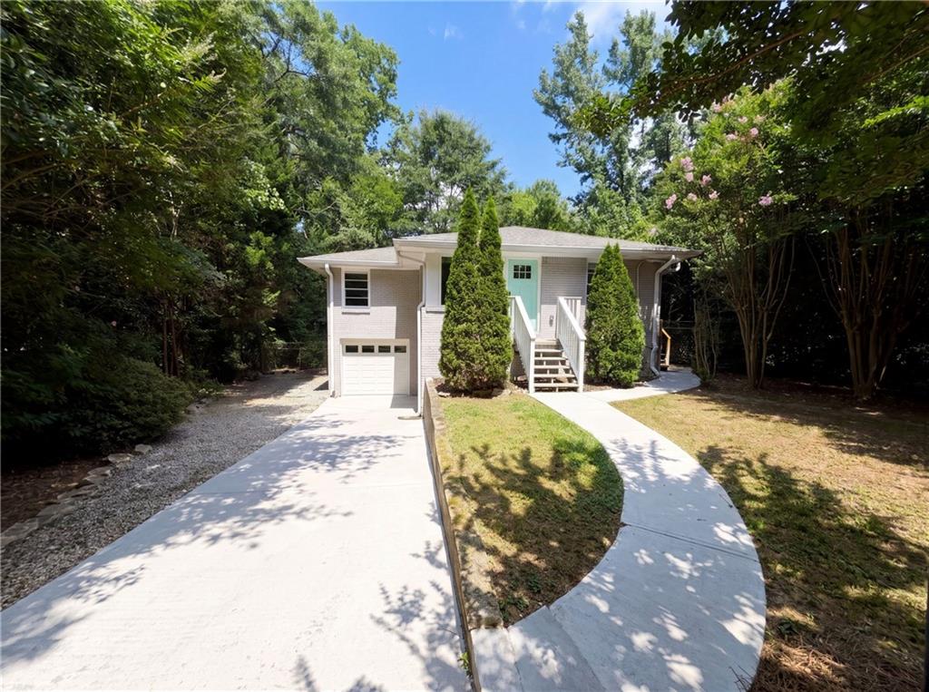 2336 Nesbitt Drive Ne Property Photo 1