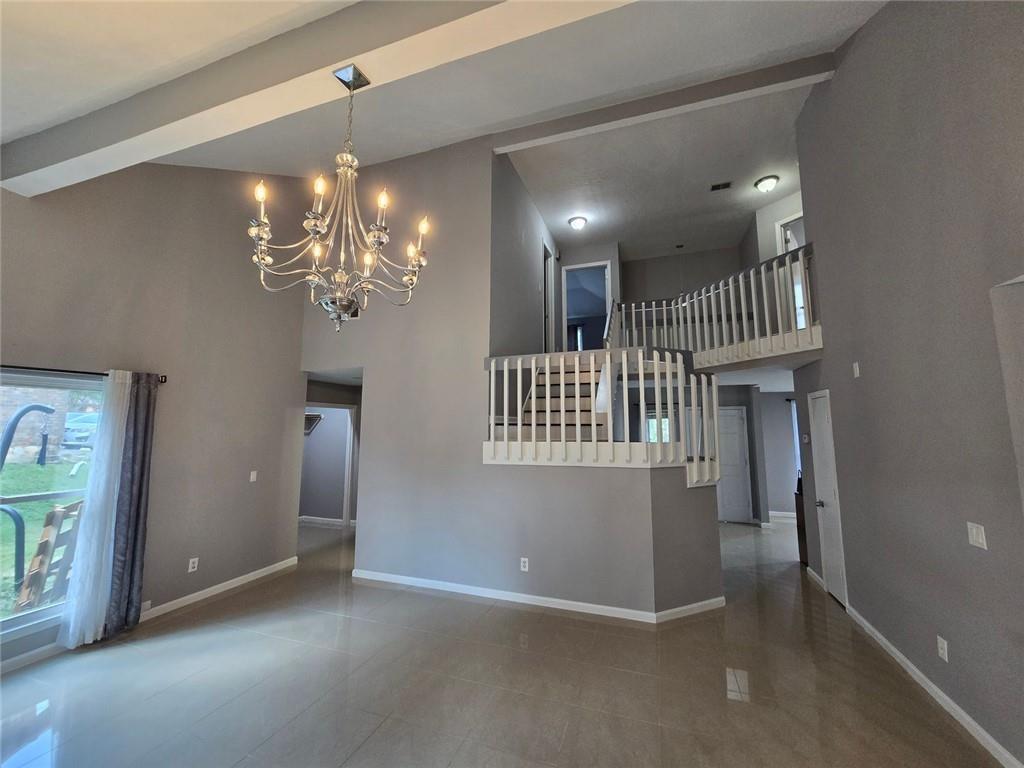 6992 Ivy Pointe Row Property Photo 3