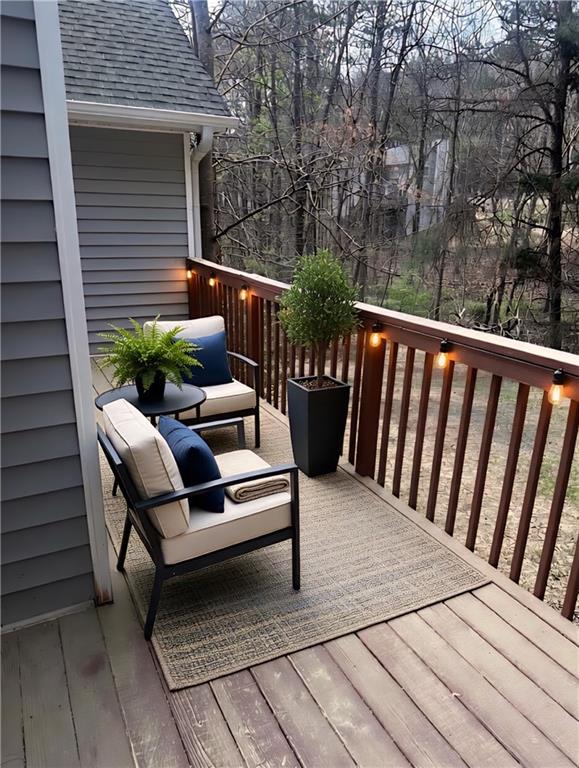 2072 Amberly Crossing Lane Property Photo 6
