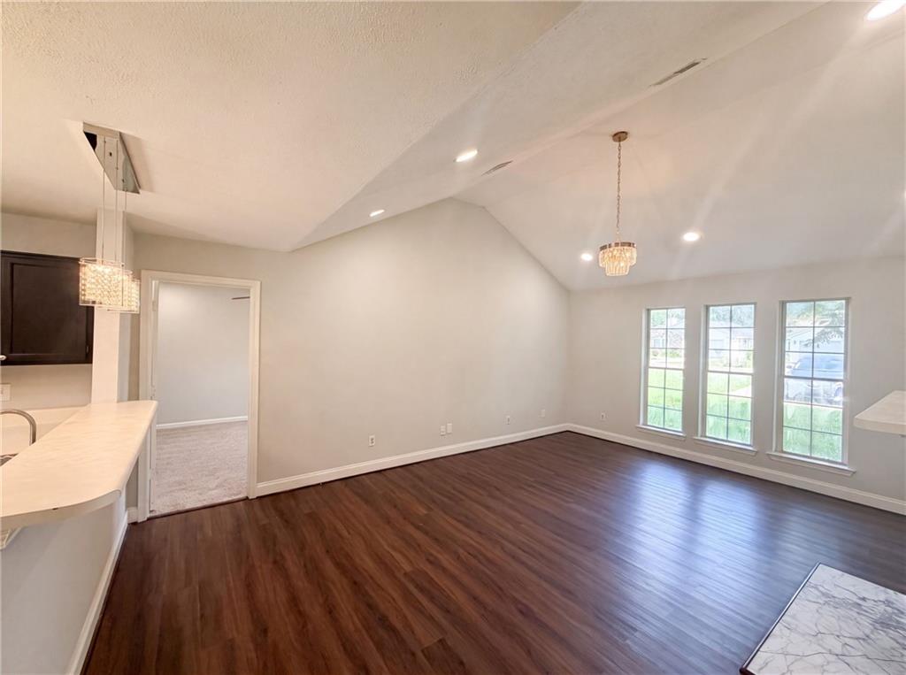 2 Ember Way Property Photo 7