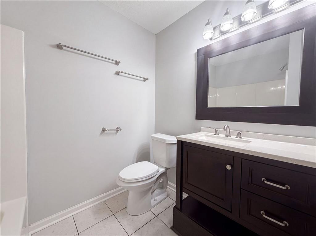 2 Ember Way Property Photo 9