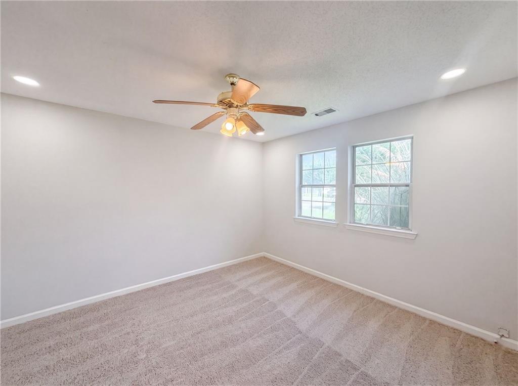 2 Ember Way Property Photo 12