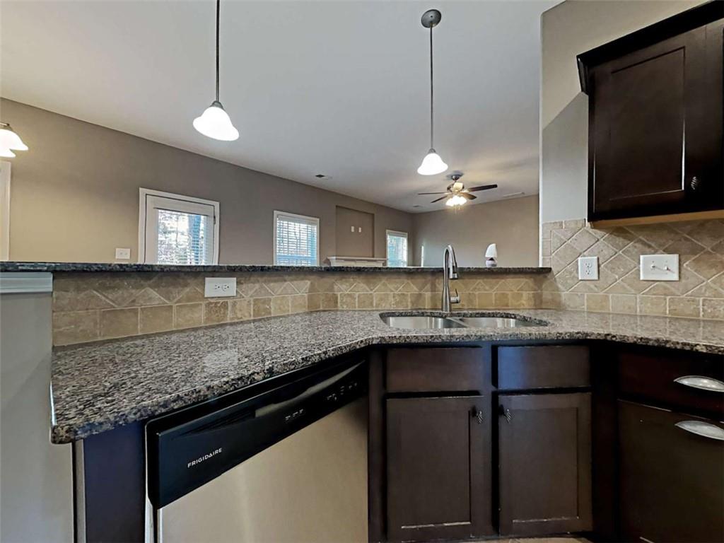 337 Cliffhaven Circle Property Photo 7