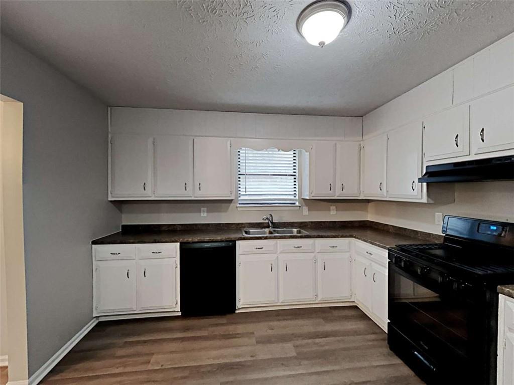 3271 Mixon Way Property Photo 7
