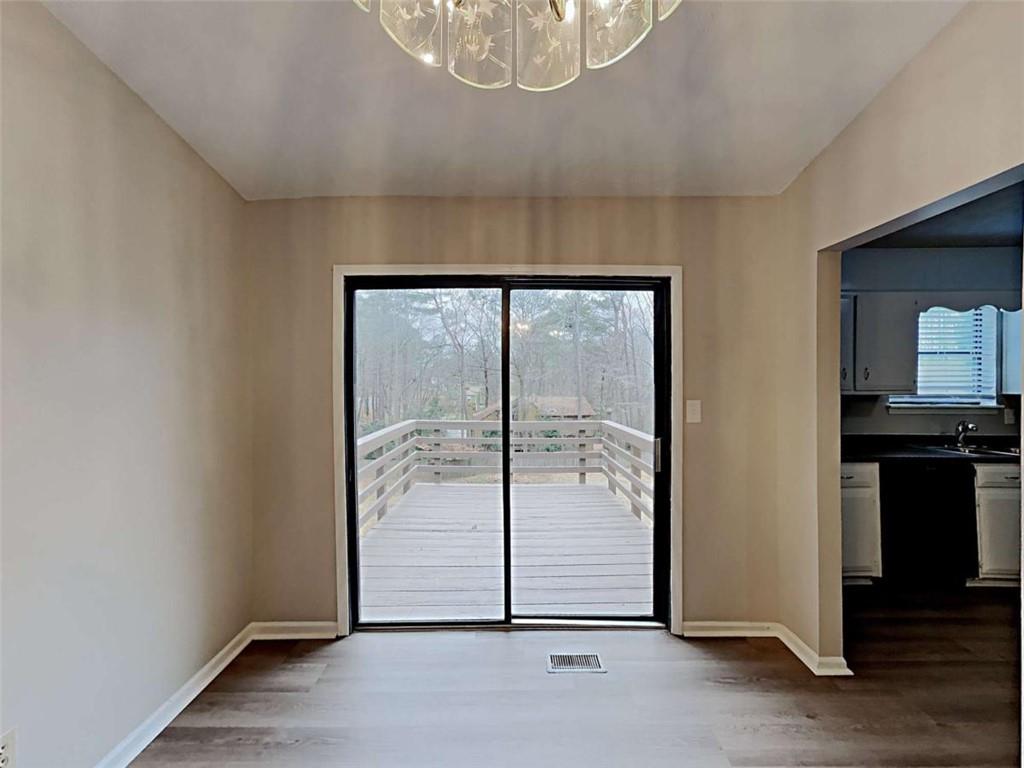 3271 Mixon Way Property Photo 14