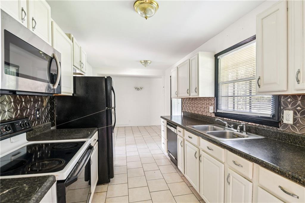 4773 Bell Circle Property Photo 10