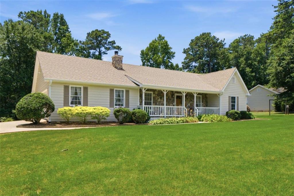 230 Pine Tree Lane Property Photo 3