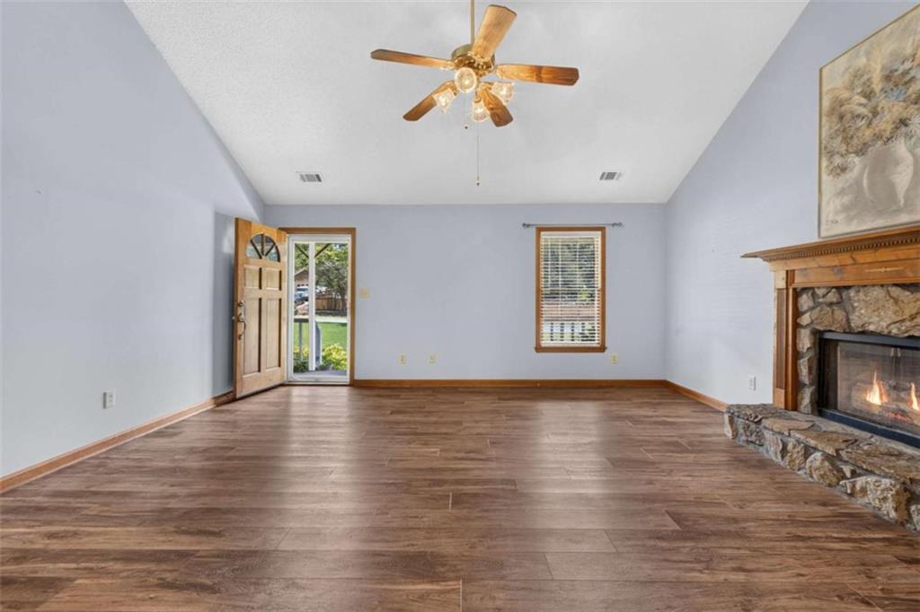 230 Pine Tree Lane Property Photo 8