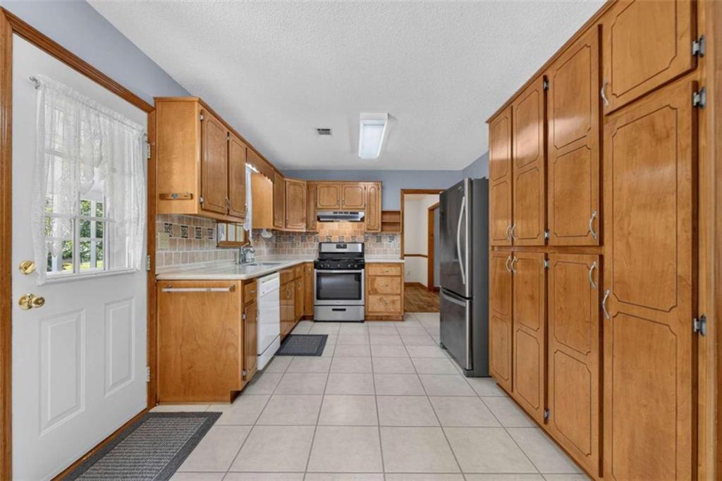 230 Pine Tree Lane Property Photo 12