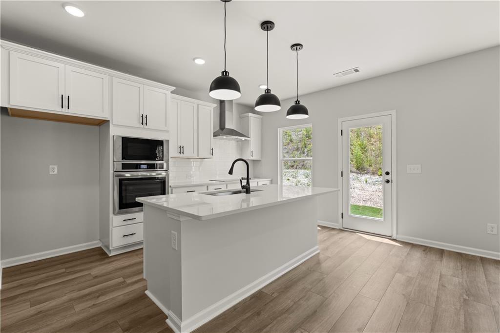 240 Black Walnut Way Property Photo 8
