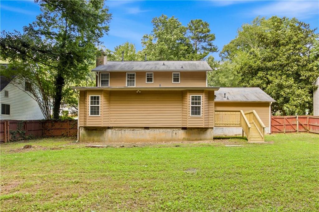 260 Barrington Drive E Property Photo 16