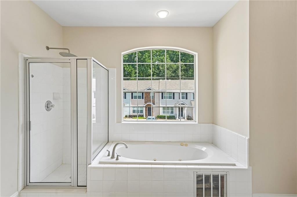 4017 Steeplechase Property Photo 11