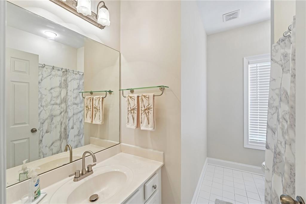 4017 Steeplechase Property Photo 13