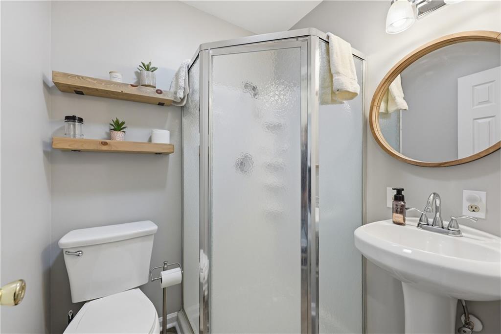 3150 Edgewater Drive Property Photo 24