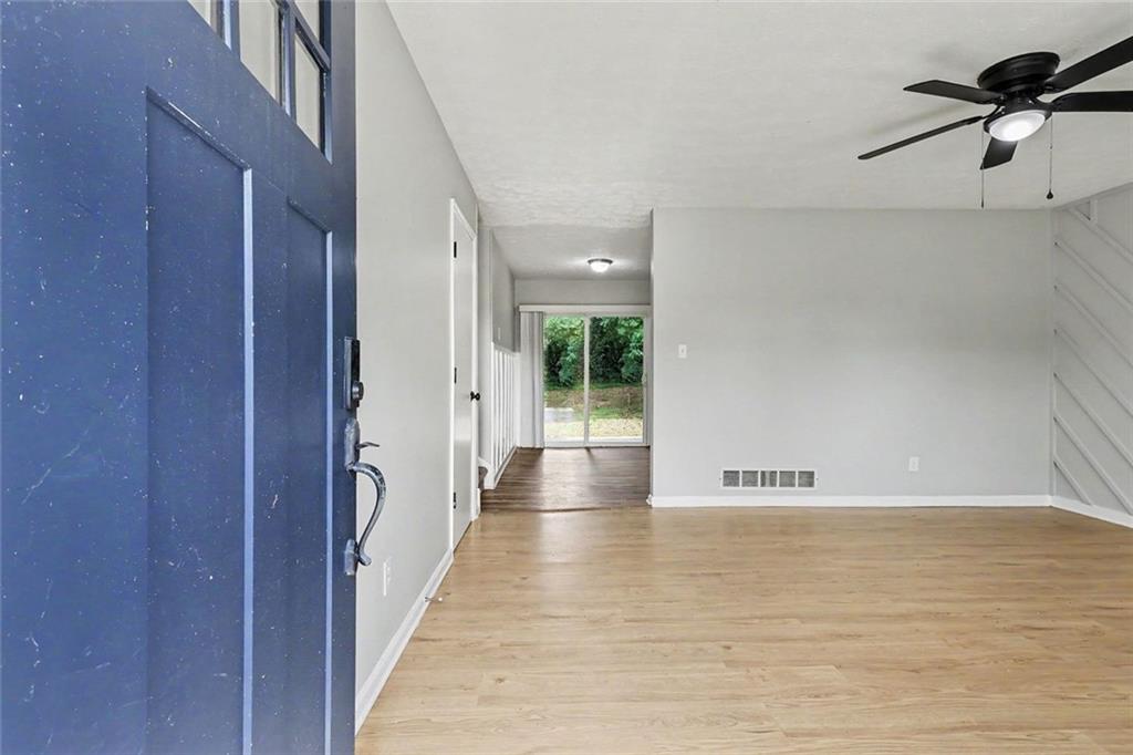 2538 Burton Circle Property Photo 3