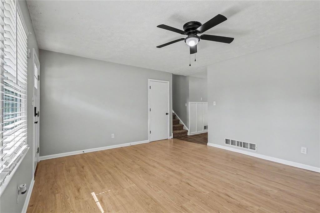 2538 Burton Circle Property Photo 10