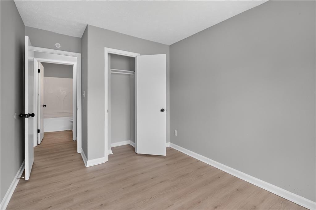 3217 Canterbury Trail Property Photo 16