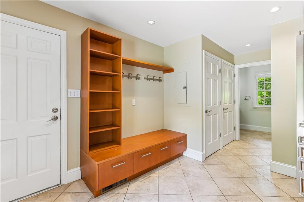 3135 Spalding Drive Property Photo 41