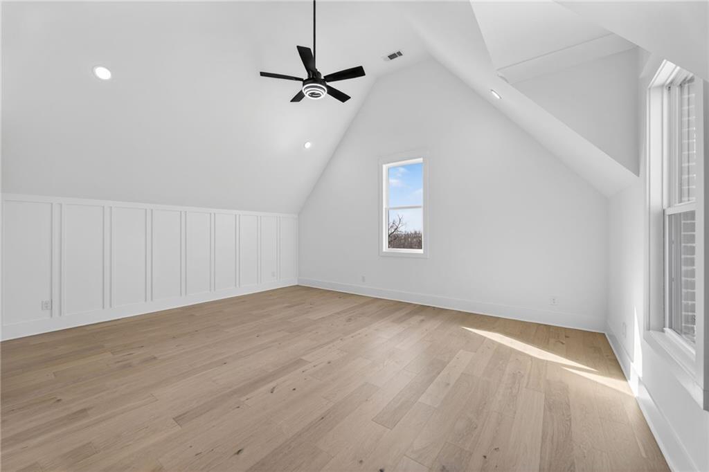 405 Thunder Road Property Photo 78