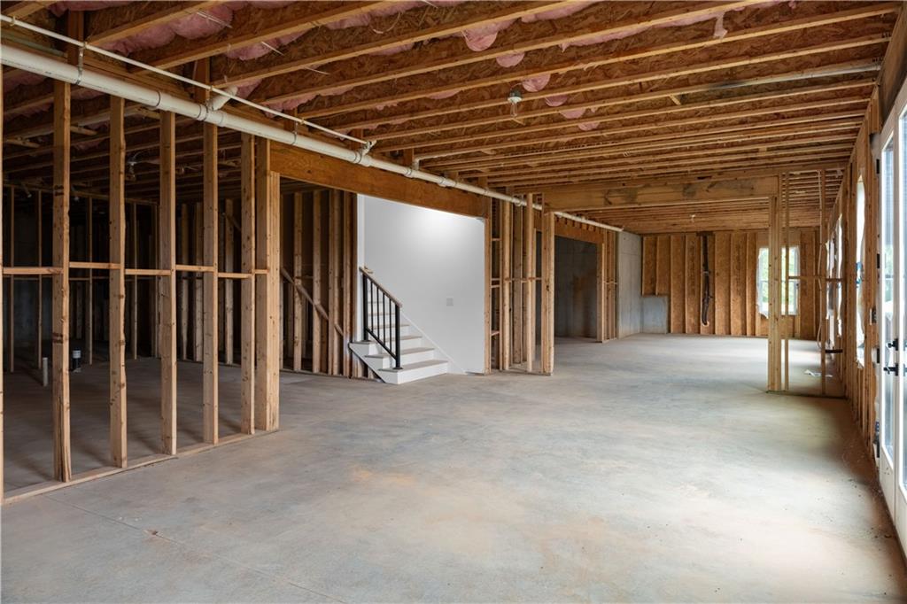 405 Thunder Road Property Photo 89