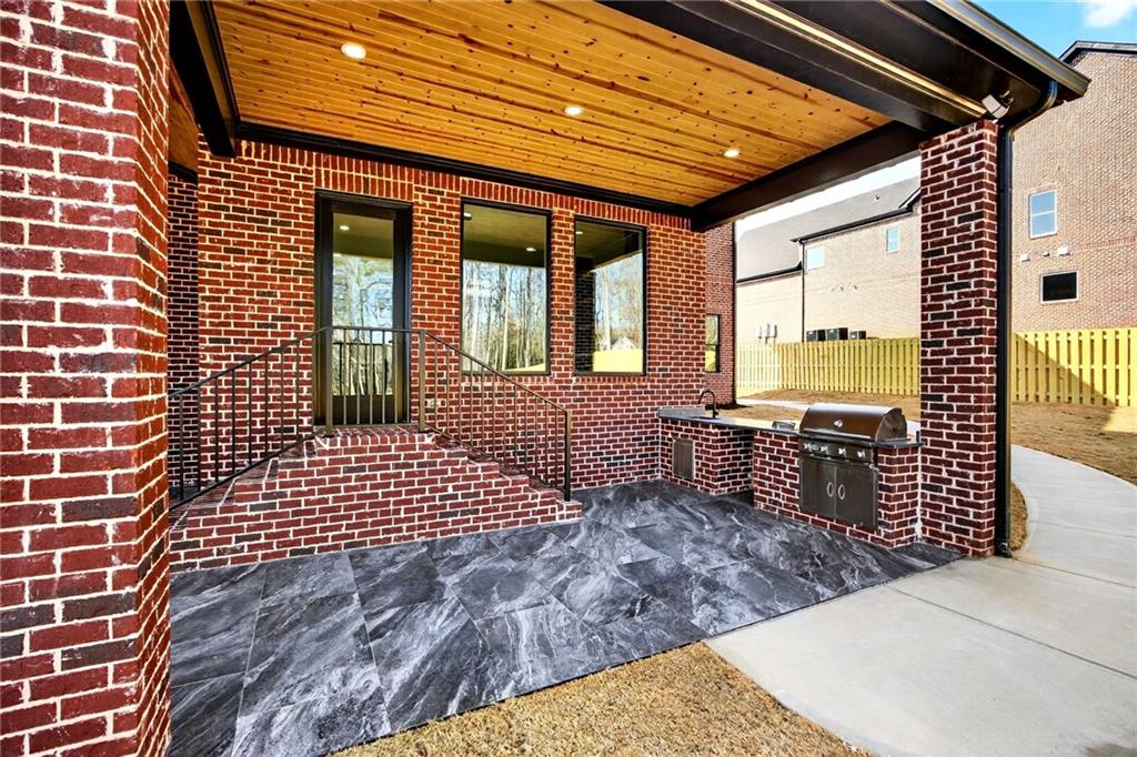 405 Thunder Road Property Photo 92
