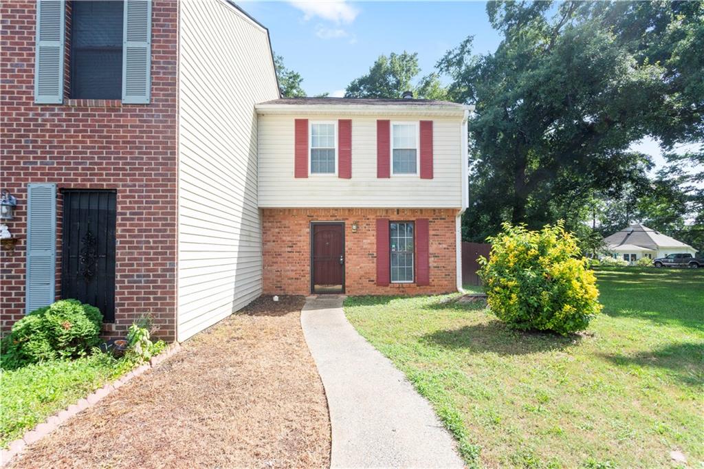 1585 Springleaf Point Se Property Photo 1