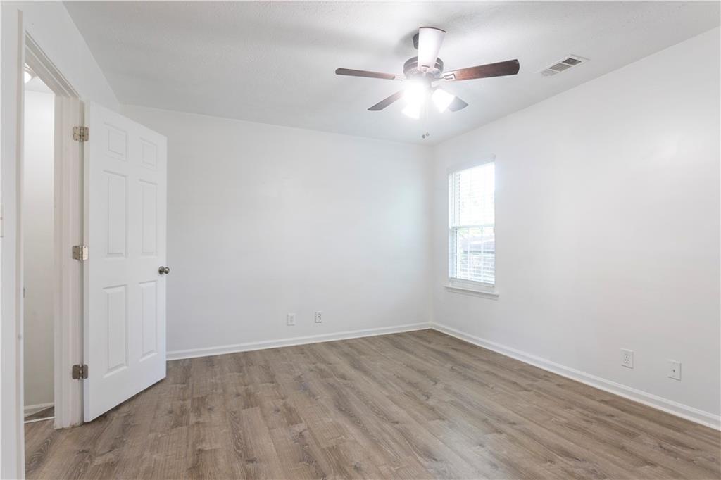 1585 Springleaf Point Se Property Photo 17