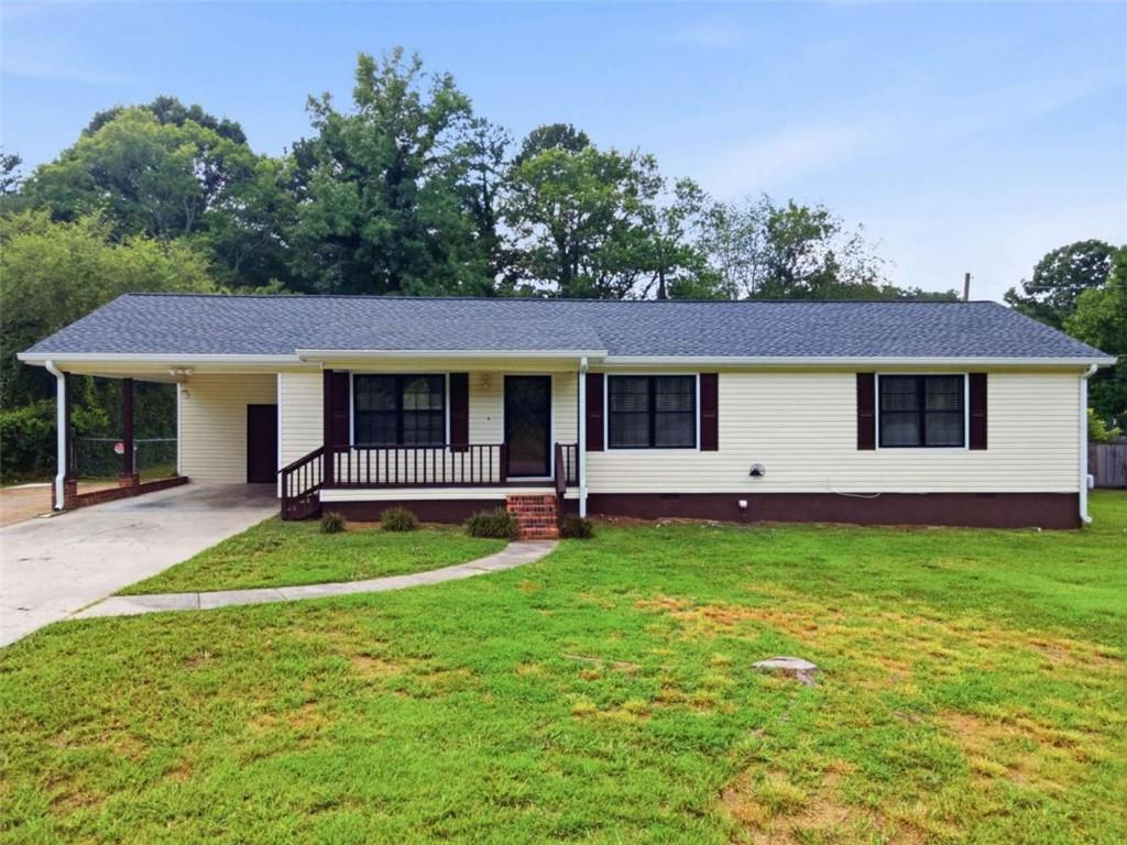 672 Reeceburg Road Property Photo 1