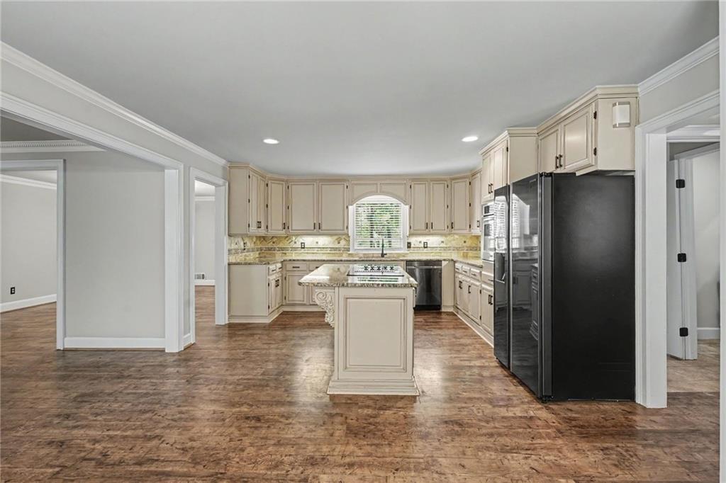 3597 Smithtown Road Property Photo 4