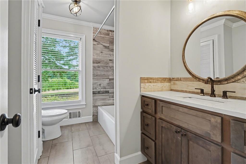 3597 Smithtown Road Property Photo 15