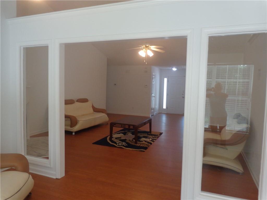 357 Kingsberry Lane Property Photo 12
