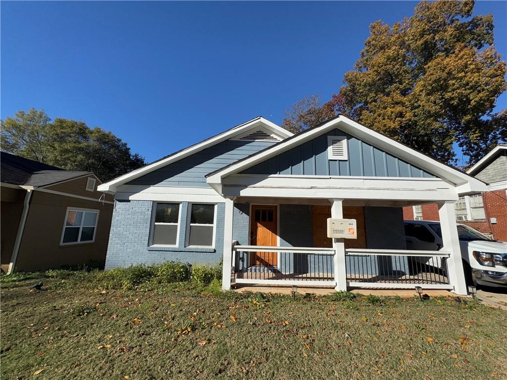 1653 Sylvan Road SW Property Photo 1
