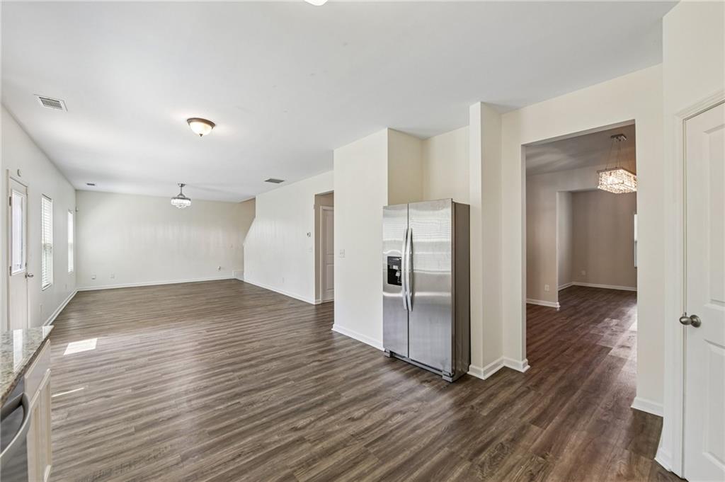 2297 Clapton Court Property Photo 4
