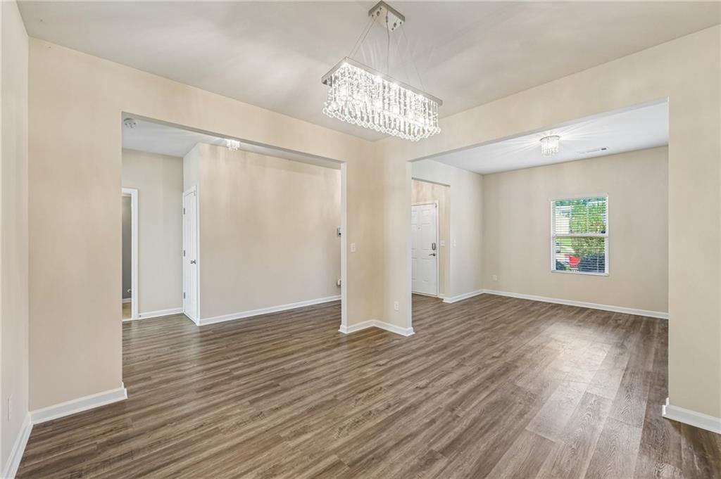 2297 Clapton Court Property Photo 5