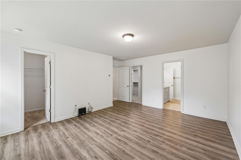 2297 Clapton Court Property Photo 11