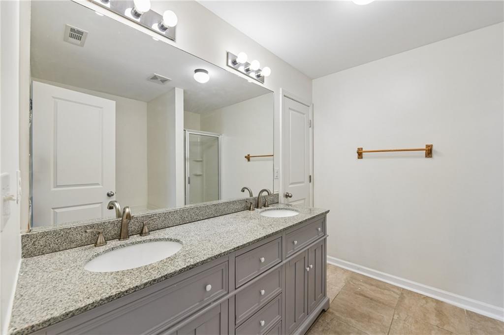 2297 Clapton Court Property Photo 13