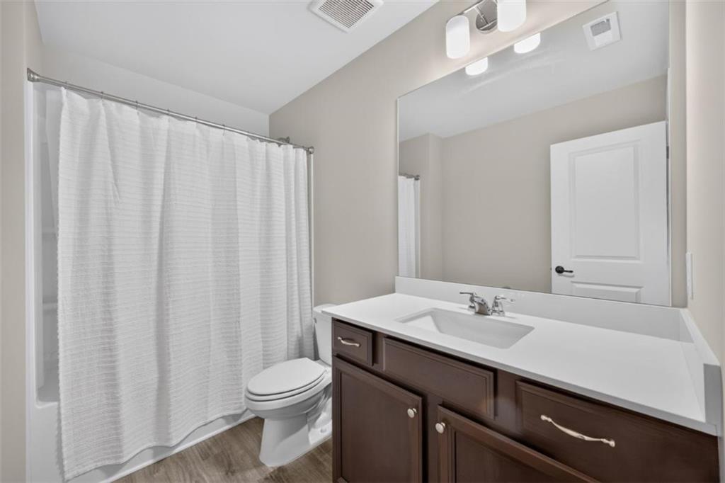 2111 Westside Drive Property Photo 22