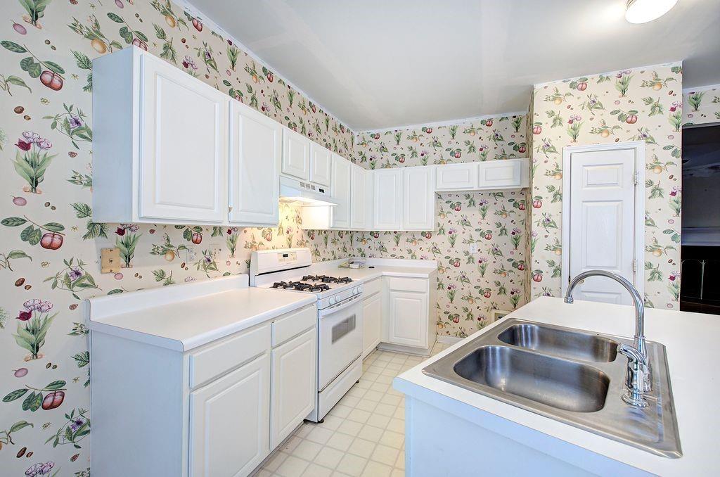 4144 Spring Cove Drive Property Photo 10