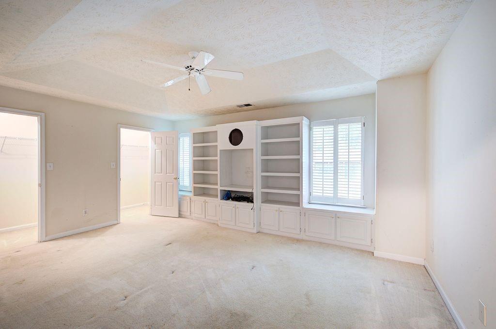 4144 Spring Cove Drive Property Photo 17